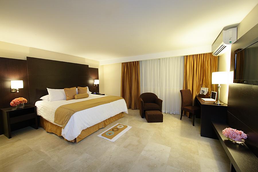 Wyndham Garden Панама Сити Екстериор снимка