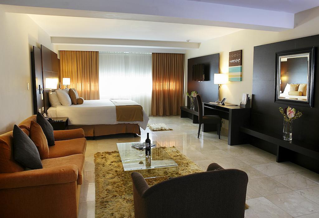 Wyndham Garden Панама Сити Екстериор снимка