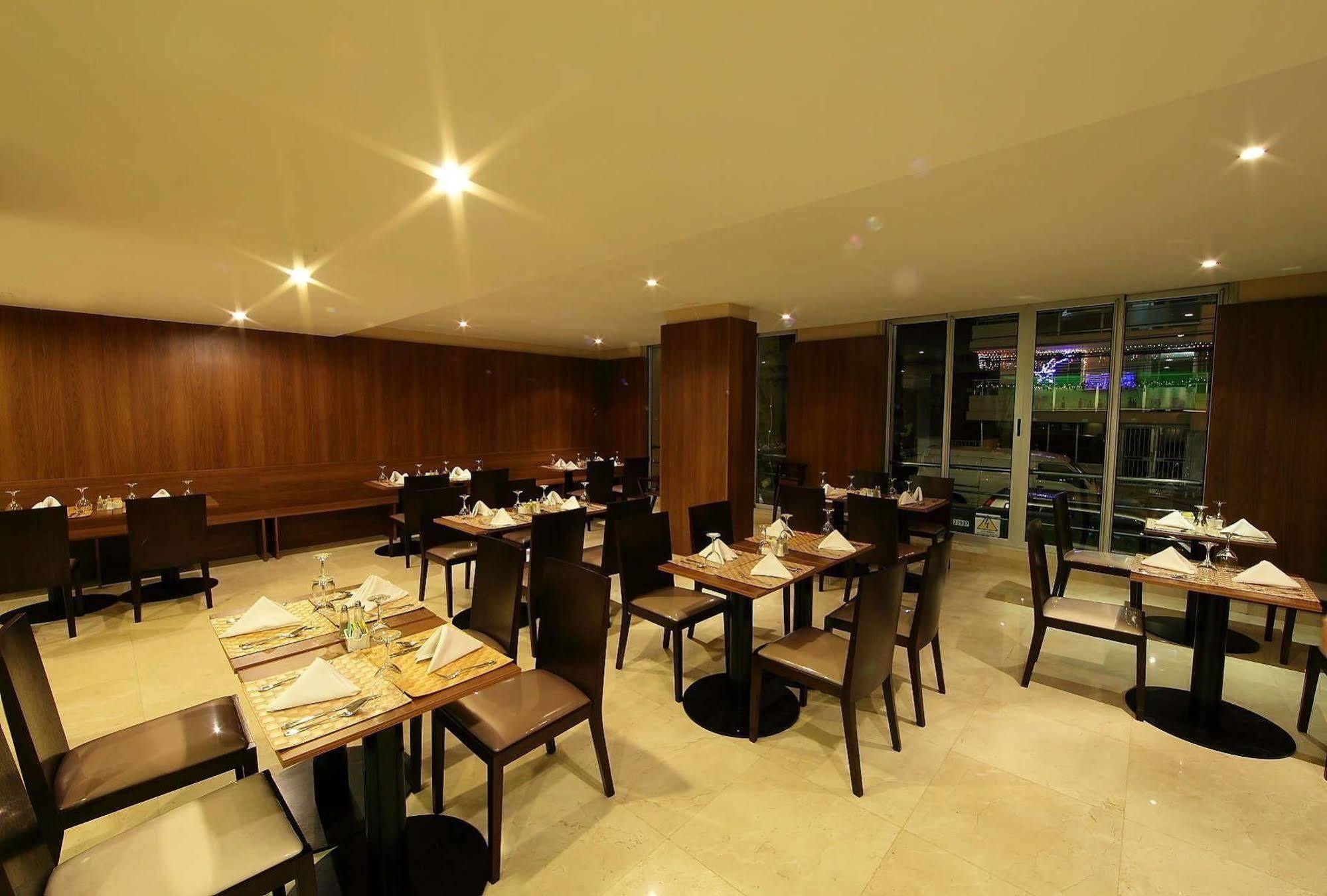 Wyndham Garden Панама Сити Ресторант снимка